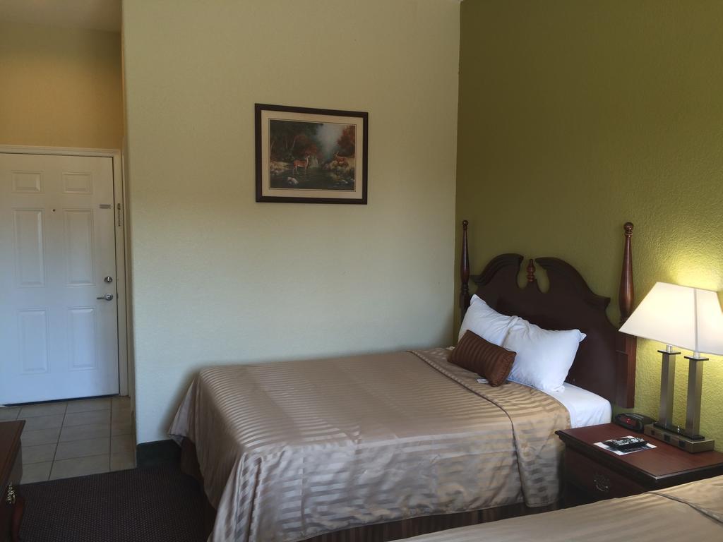 Frio Inn Pearsall Room photo